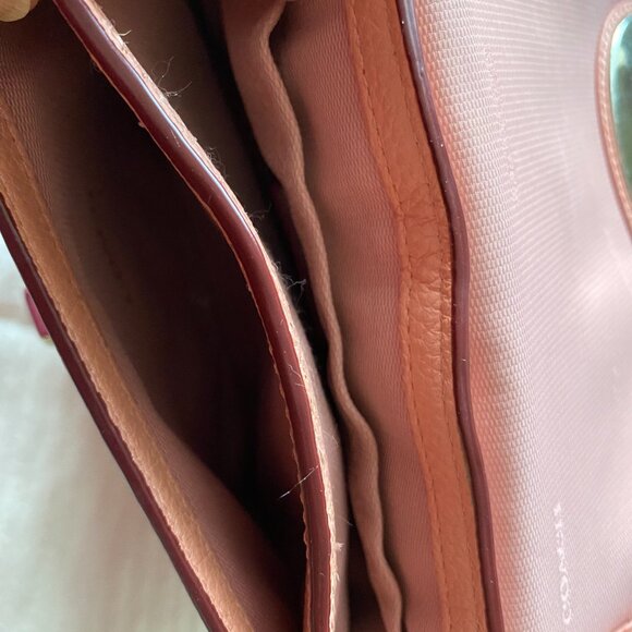 Authen COACH Leather Crossbody Bag. Flap w/Turn Lock Closure. Pink. Excel Cond'n - Picture 10 of 16